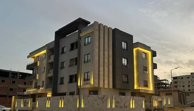 من المالك مباشرة شقة 225 متر بالحي الثامن بيت الوطن.